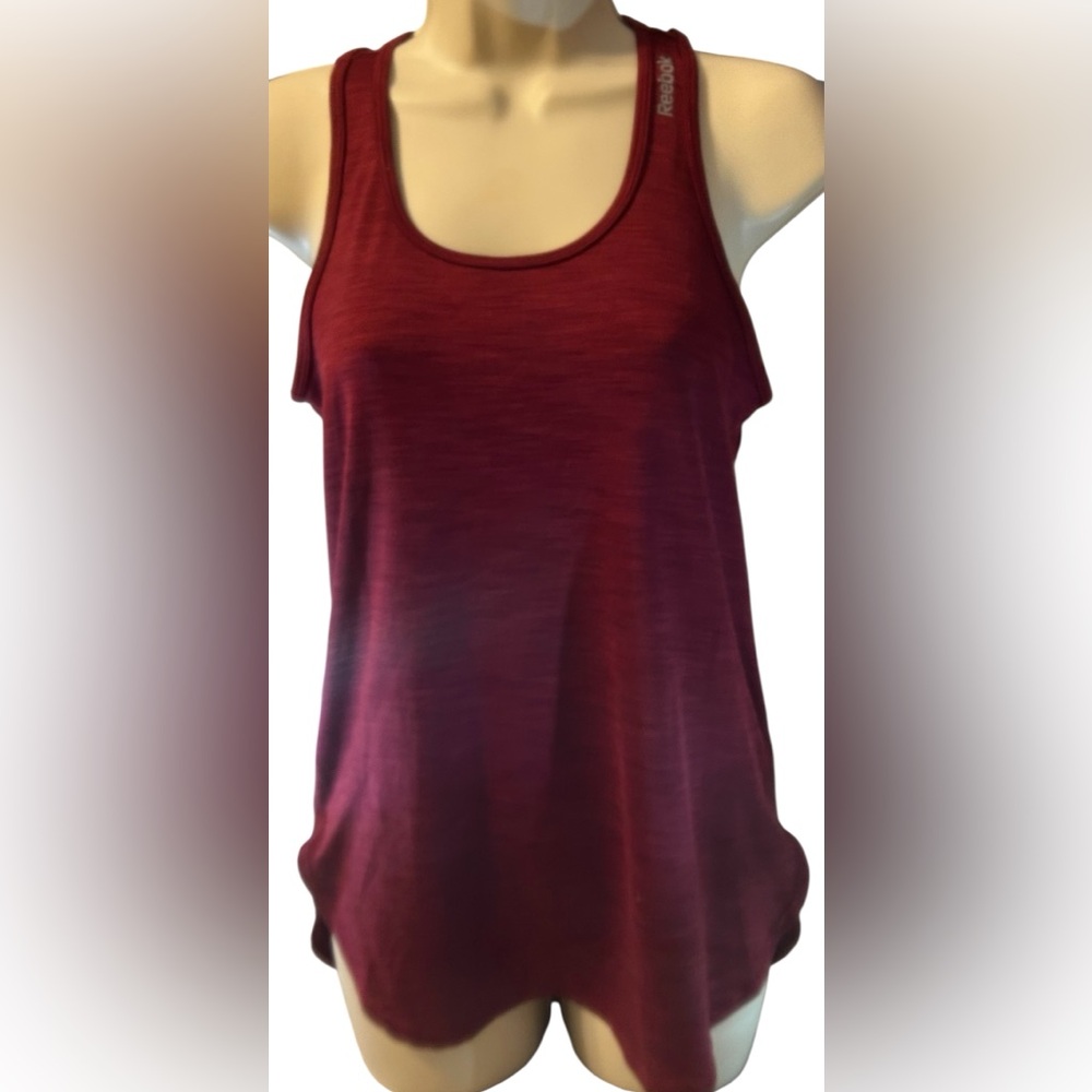 Vuori Lux Performance Tank in the color "Brick Heather". Like New.